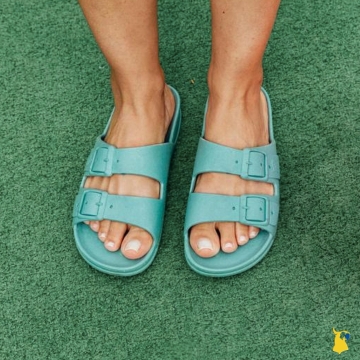 On friday, we wear green 💚
.
.
.
#sandals #greenshoes #shoesbrand #green #greenshoes #summersandals